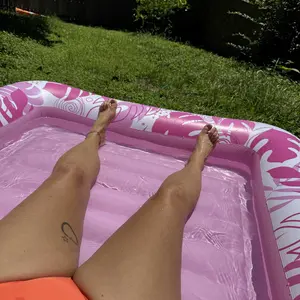 Sloosh Inflatable Tanning Pool Lounger Float for Adults